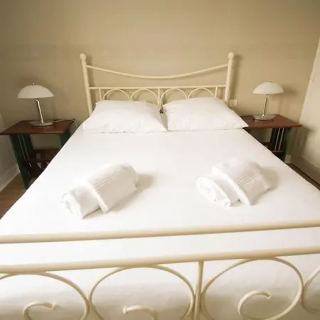 New! L'appart Rue Rose- Wifi, Parking Soyaux