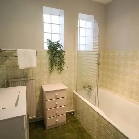 New! L'appart Rue Rose- Wifi, Parking * Soyaux
